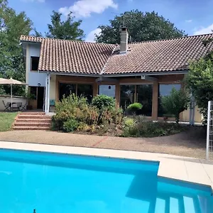 Frühstückspension Chez Frederique Et Norbert, Mogneneins